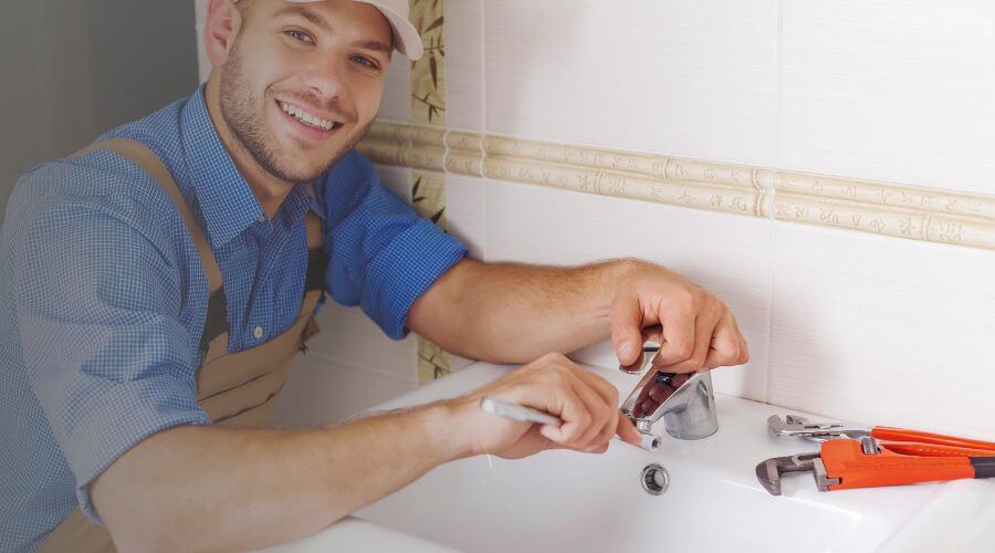 Professional clogged drains services in Mcfaddin, TX